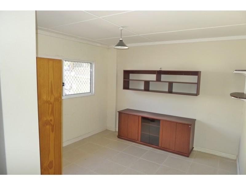 10 Esther Place, Gosnells WA 6110