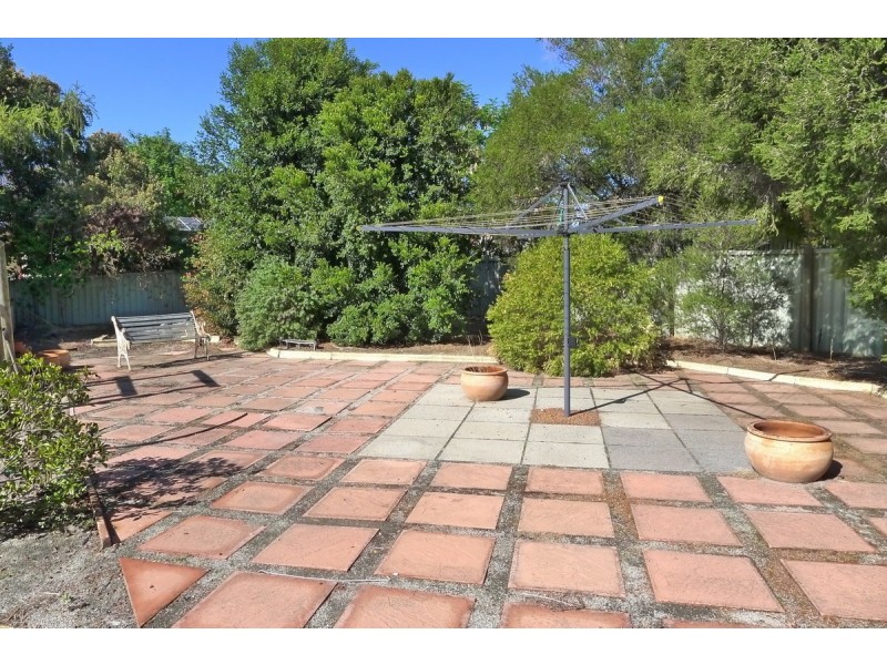 10 Esther Place, Gosnells WA 6110