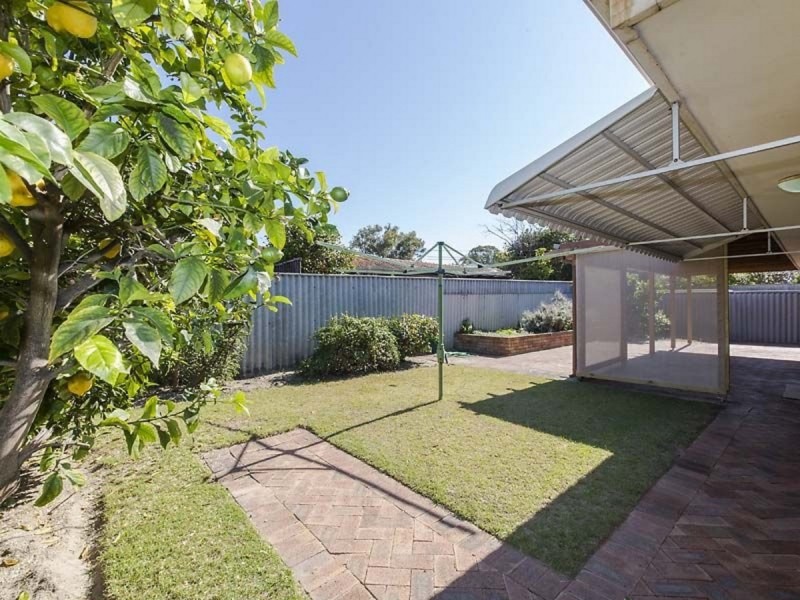 11C Miller Place, Booragoon WA 6154