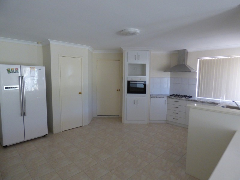 9 Ballater Heights, Bibra Lake WA 6163