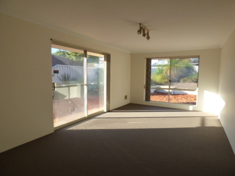 9 Ballater Heights, Bibra Lake WA 6163