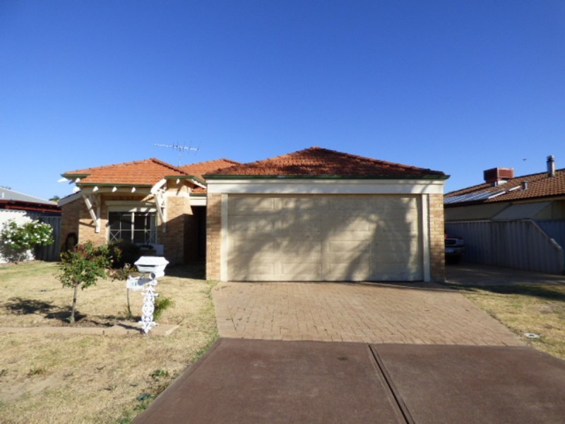 16 Chisholm Circle, Seville Grove WA 6112