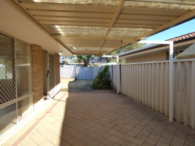 16 Chisholm Circle, Seville Grove WA 6112