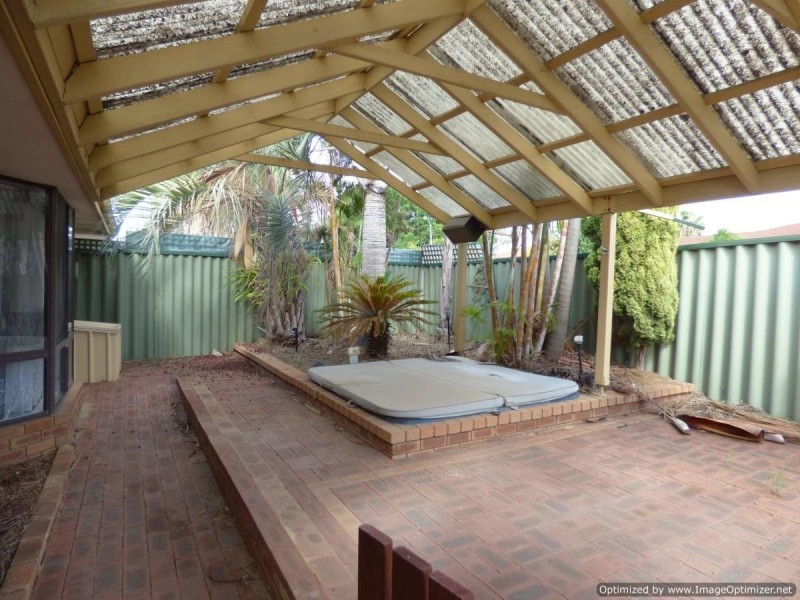 22 Blandfield Way, Parkwood WA 6147