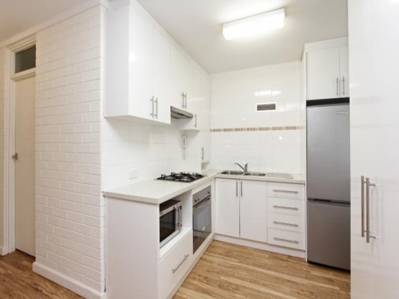 18/160 Mill Point Road, South Perth WA 6151