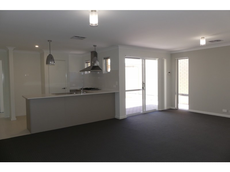 27 Hooson Way, Wilson WA 6107