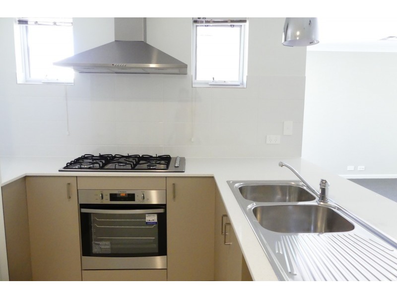 27 Hooson Way, Wilson WA 6107