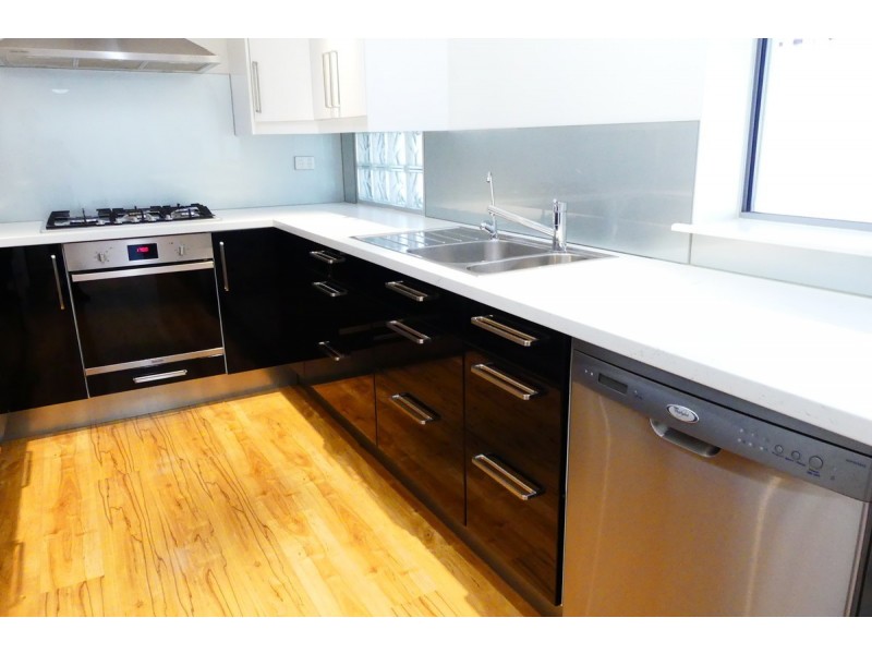 40 Romney Way, Parkwood WA 6147