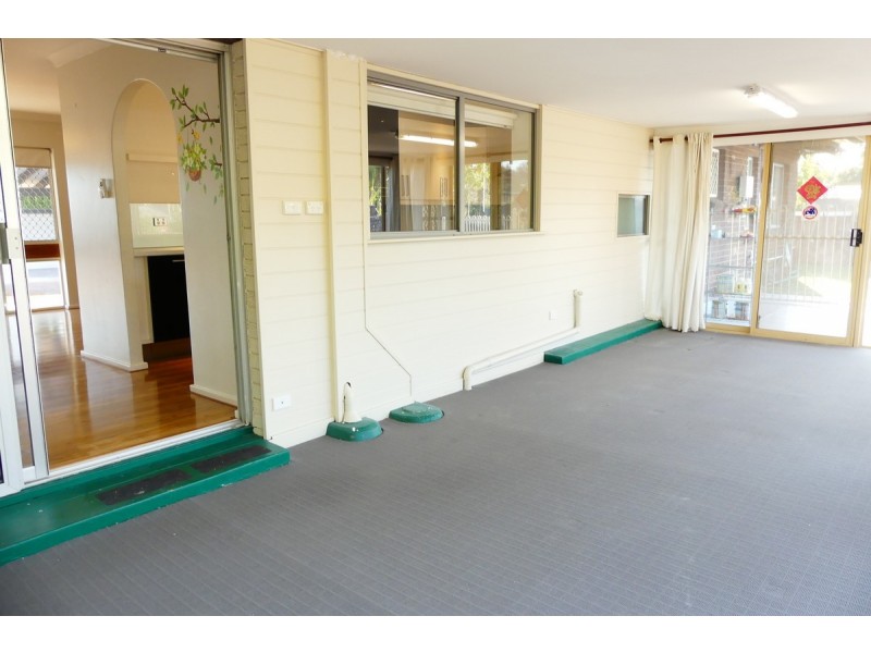 40 Romney Way, Parkwood WA 6147