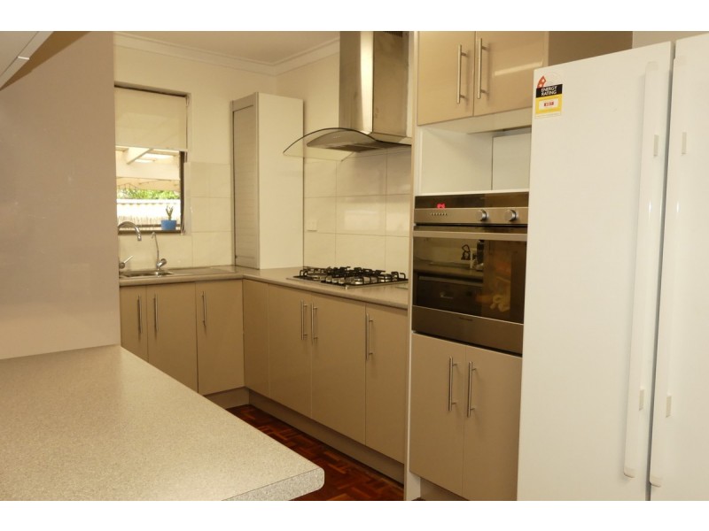 42 Romney Way, Parkwood WA 6147