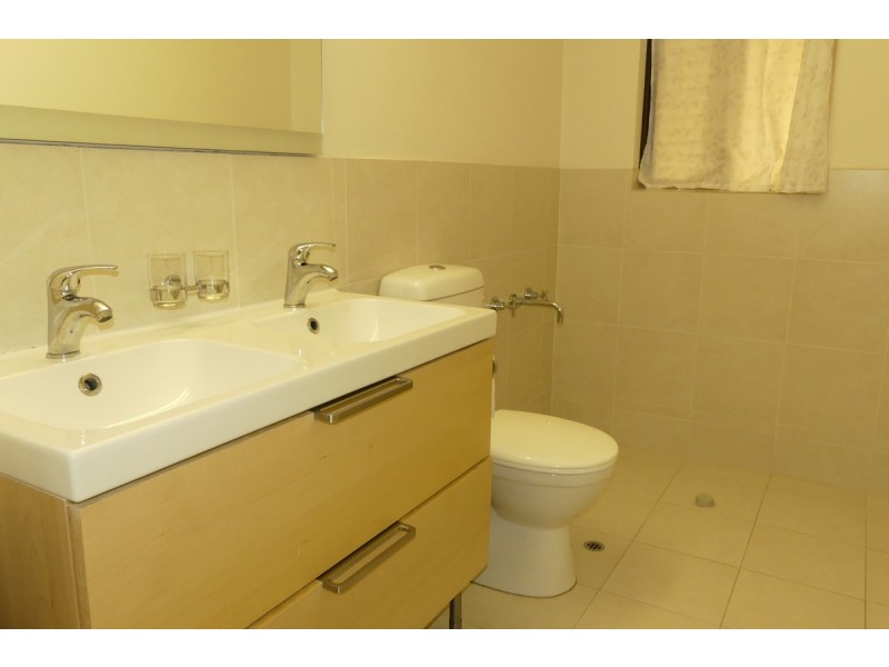 42 Romney Way, Parkwood WA 6147