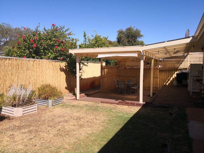 42 Romney Way, Parkwood WA 6147