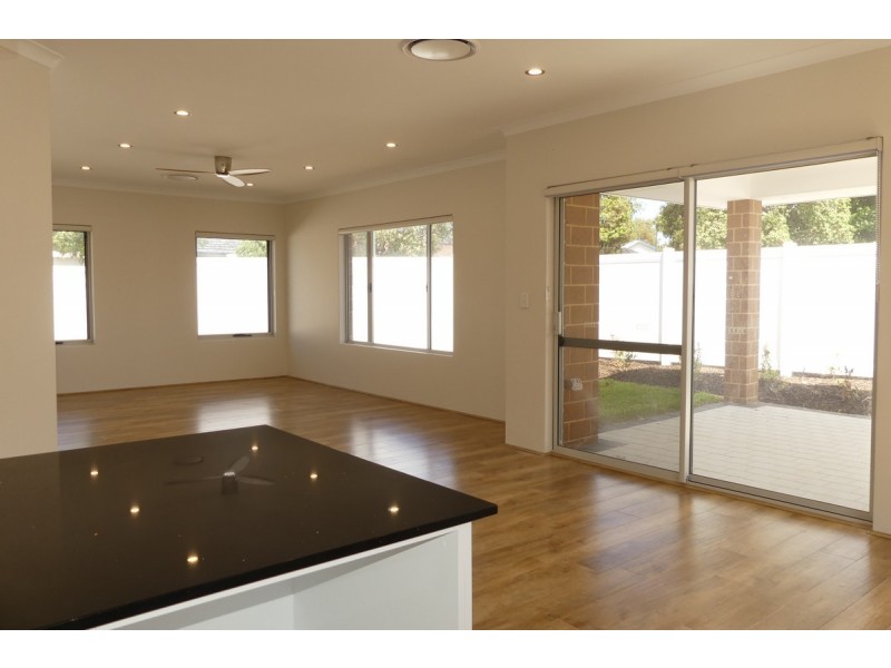 38 Canavan Crescent, Manning WA 6152