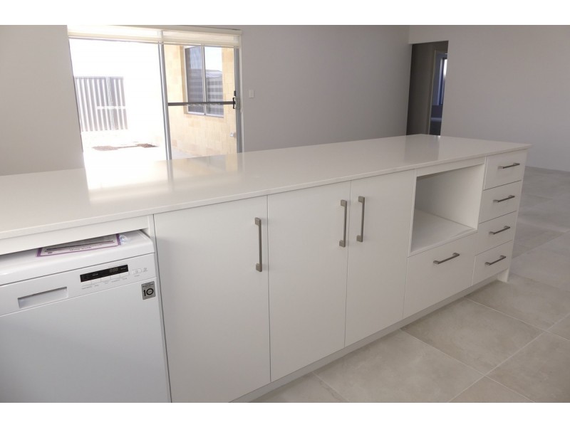 21 Lovage Street, Banjup WA 6164