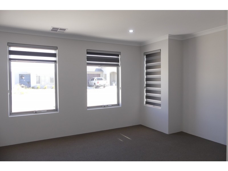 21 Lovage Street, Banjup WA 6164