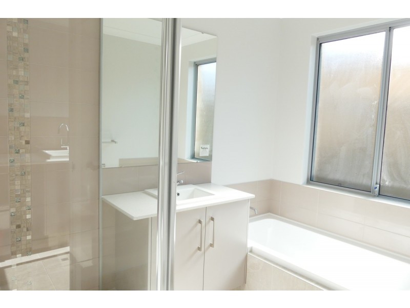 21 Lovage Street, Banjup WA 6164