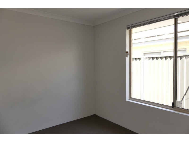 31 Strive Loop, Girrawheen WA 6064