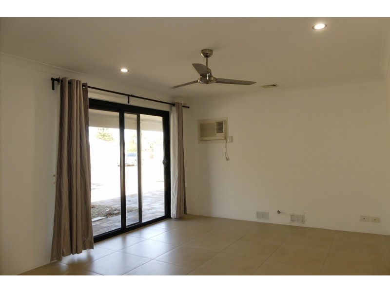 3/3 Banks Place, Willetton WA 6155