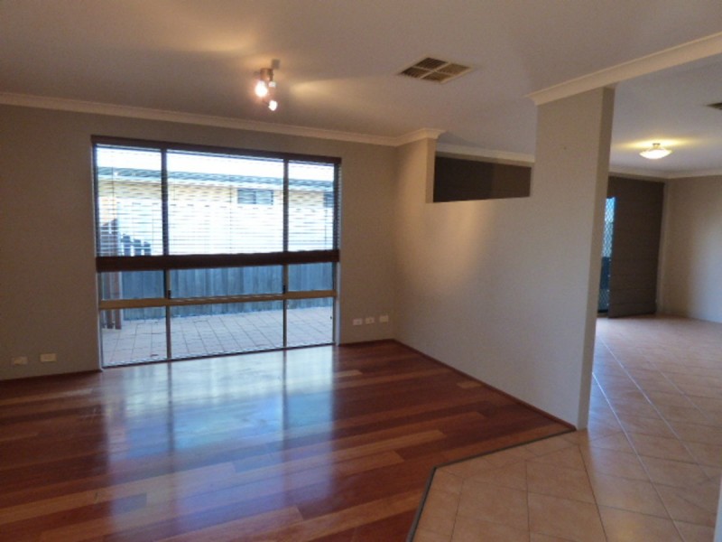 76 Larrawa Circle, Ellenbrook WA 6069