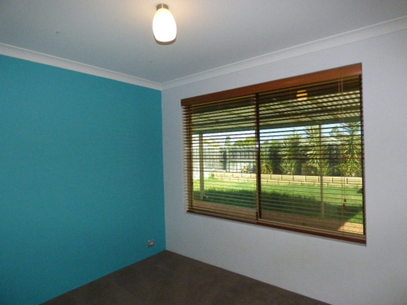 76 Larrawa Circle, Ellenbrook WA 6069