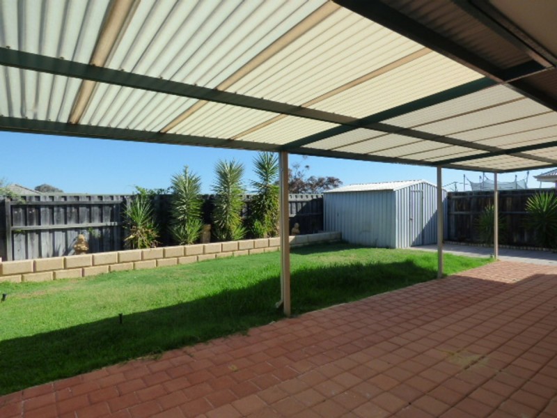 76 Larrawa Circle, Ellenbrook WA 6069