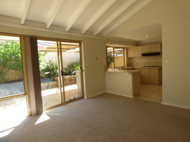 1B Pine Grove, Kardinya WA 6163