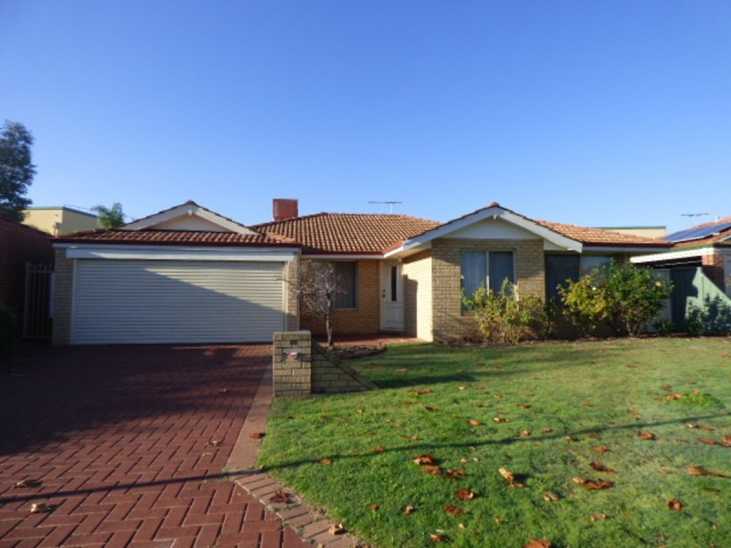 29 Davidia Lake Drive, Canning Vale WA 6155