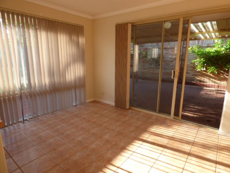 29 Davidia Lake Drive, Canning Vale WA 6155