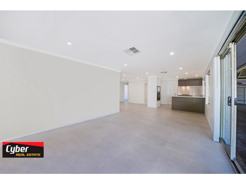 41 Waratah Boulevard, Canning Vale WA 6155