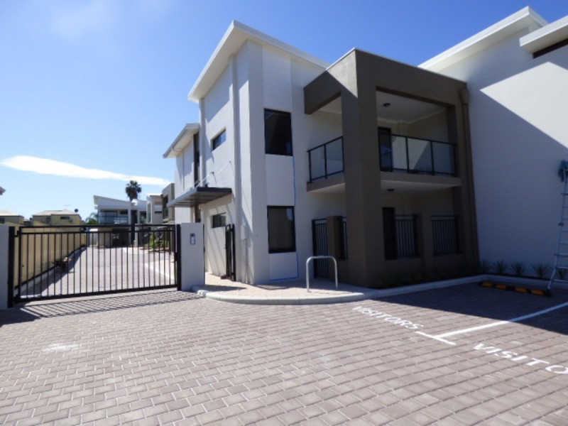 7/73 Hardey Road, Belmont WA 6104
