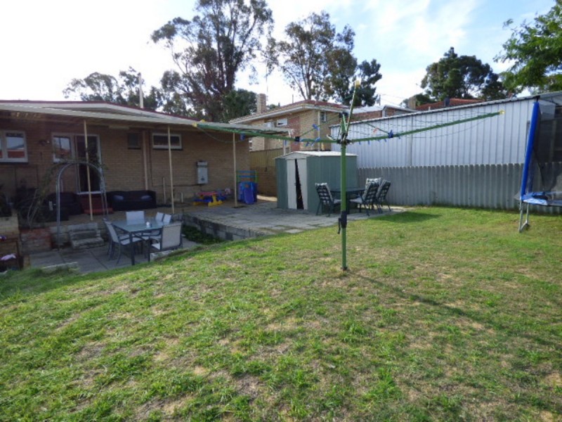 4 Wiggins Road, Orelia WA 6167