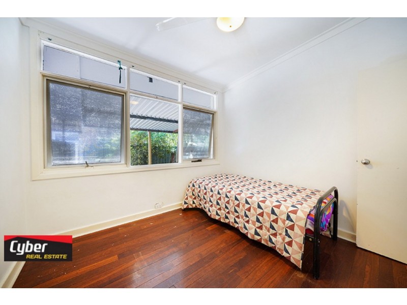 11 Kenmare Avenue, Thornlie WA 6108
