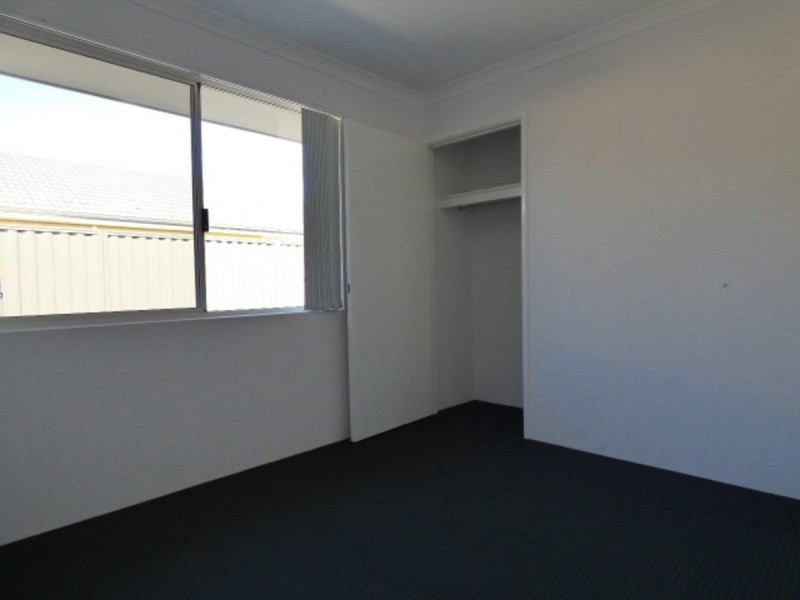 1/13 Jamison Grove, Wellard WA 6170