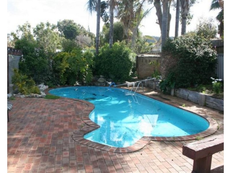 35 Vistula Terrace, Kelmscott WA 6111