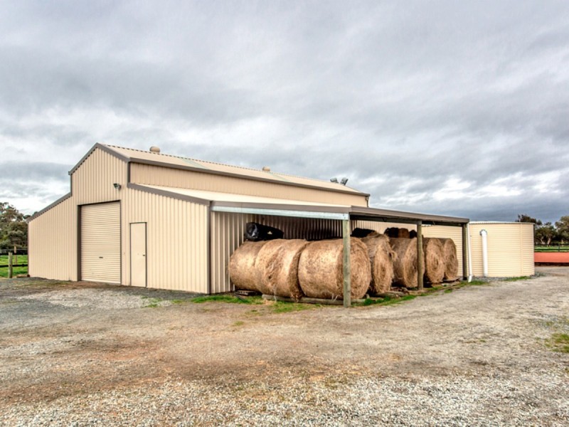 215 Summerfield Road, Serpentine WA 6125