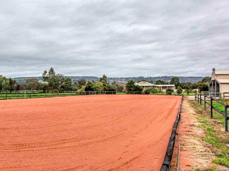 215 Summerfield Road, Serpentine WA 6125