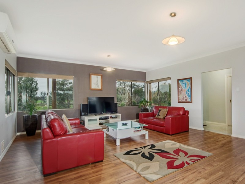 215 Summerfield Road, Serpentine WA 6125