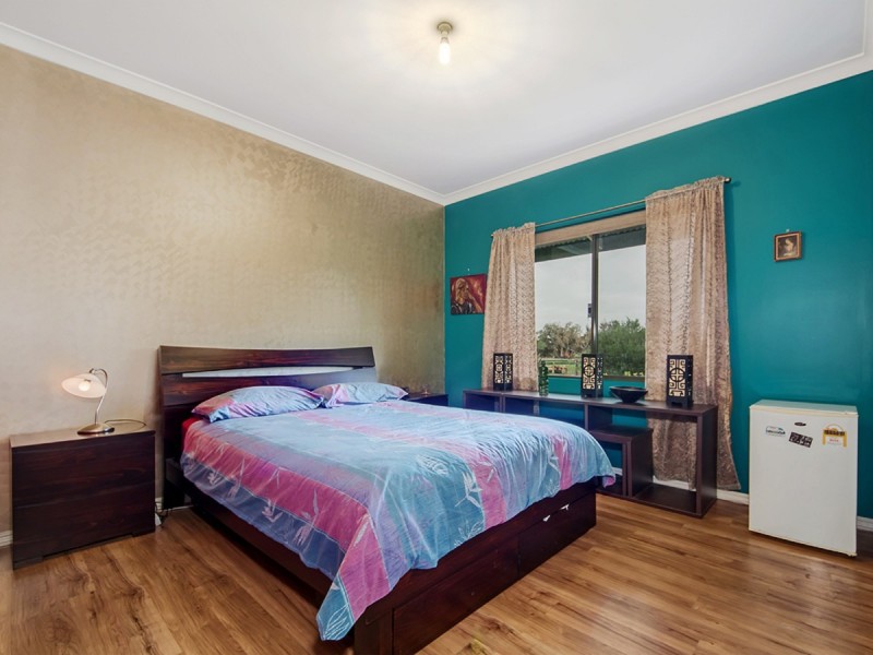 215 Summerfield Road, Serpentine WA 6125