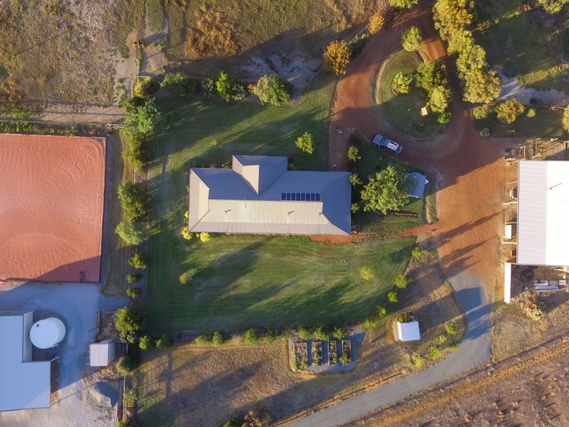 215 Summerfield Road, Serpentine WA 6125