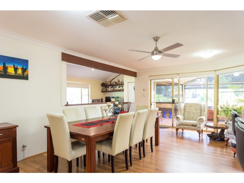 8 Melaleuca Court, Canning Vale WA 6155