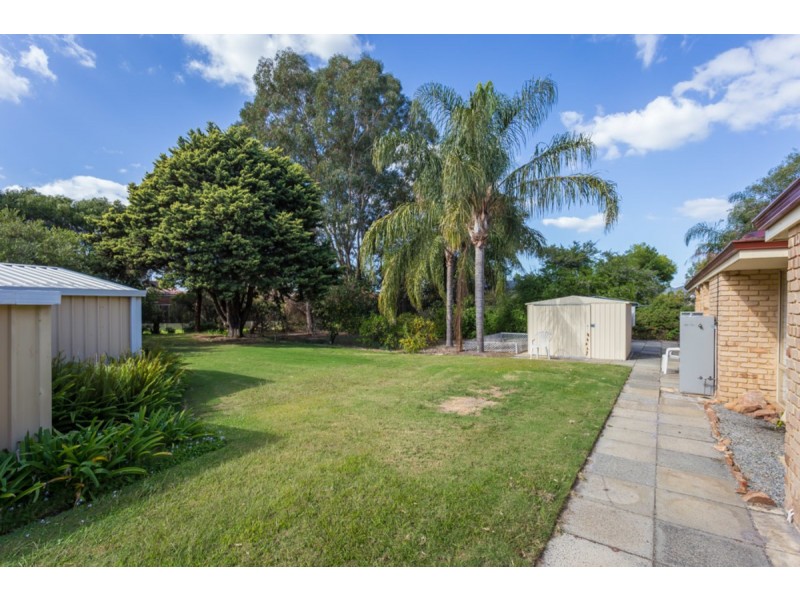 8 Melaleuca Court, Canning Vale WA 6155
