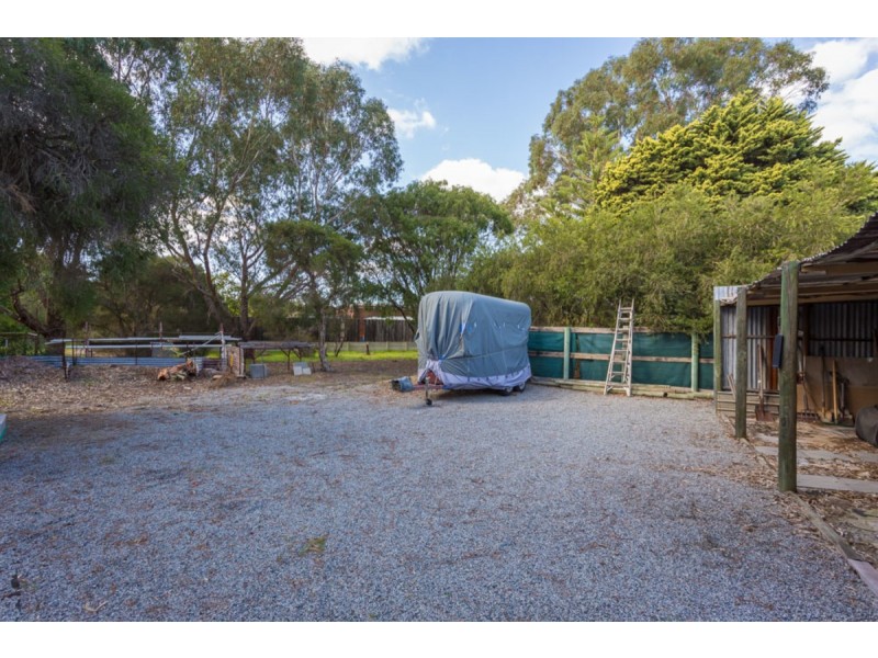 8 Melaleuca Court, Canning Vale WA 6155