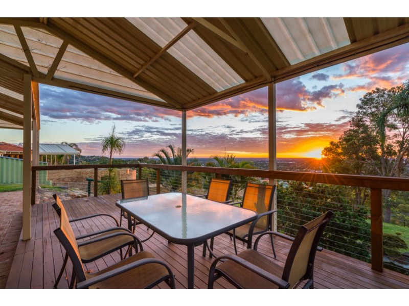 8 Fisher Place, Mount Nasura WA 6112