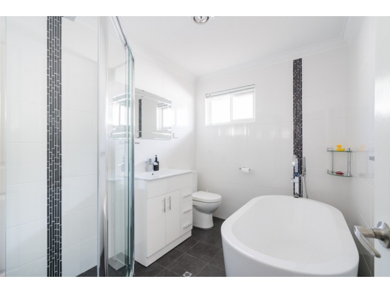 7 William Street, Byford WA 6122