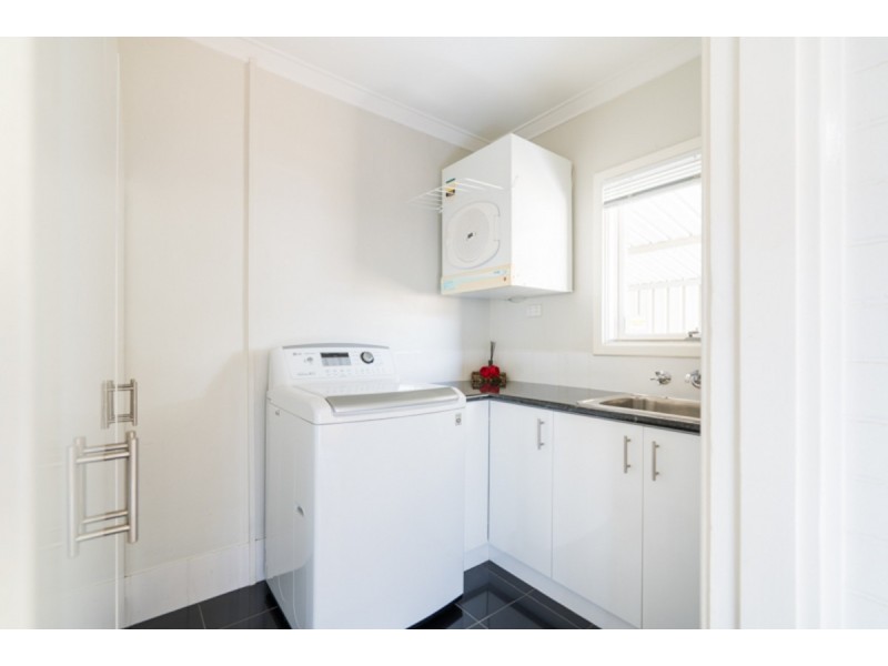 7 William Street, Byford WA 6122