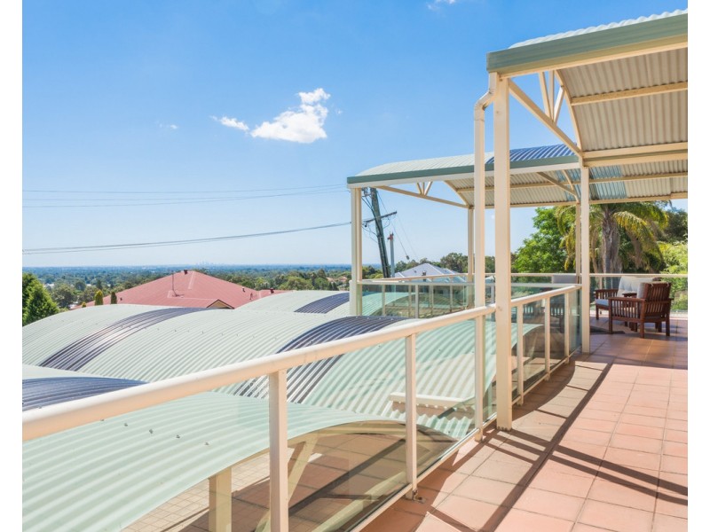 19 Talus Drive, Mount Richon WA 6112