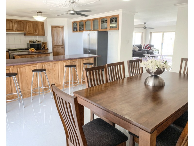 19 Talus Drive, Mount Richon WA 6112