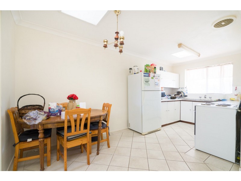 8 Yallup Place, Cannington WA 6107