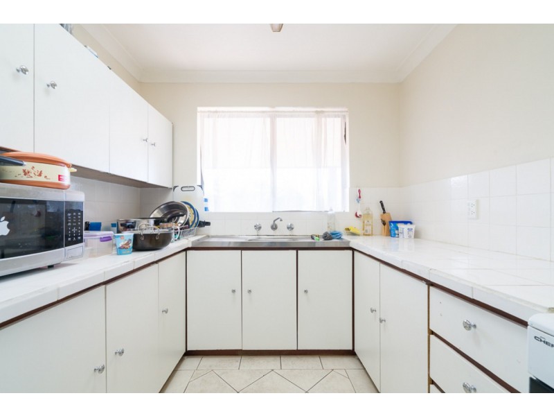 8 Yallup Place, Cannington WA 6107