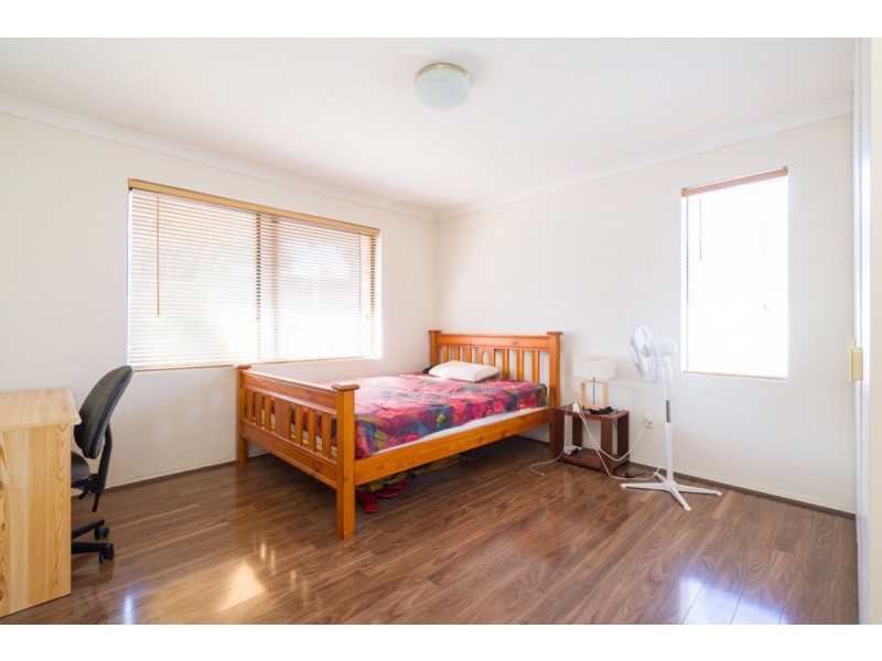 8 Yallup Place, Cannington WA 6107